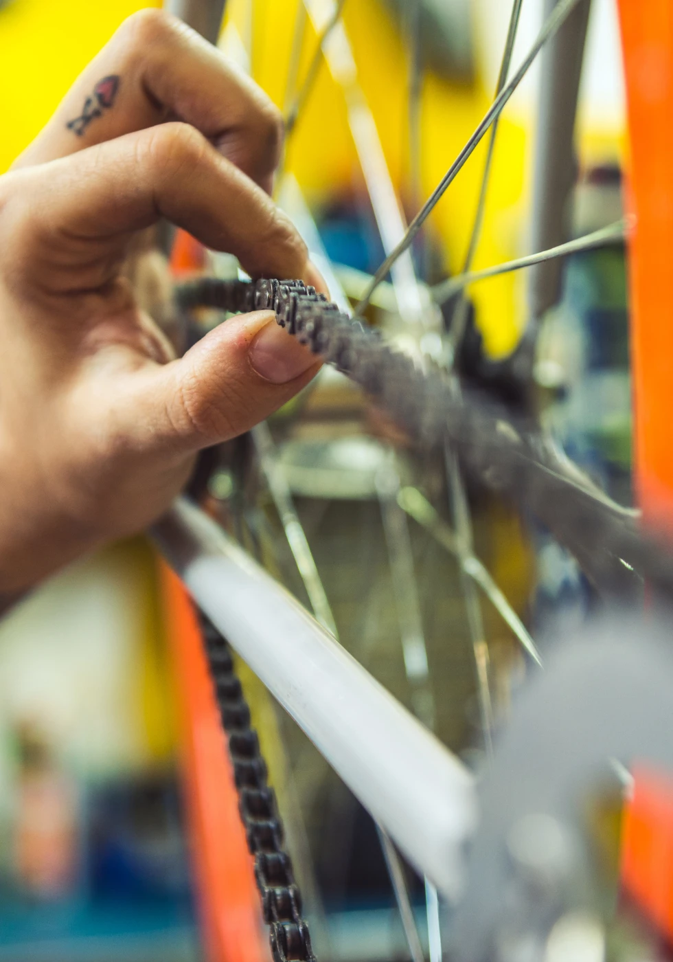 How to clean your bike chain: complete guide